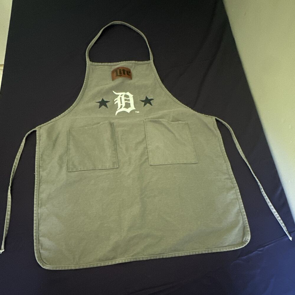 Miller Lite Gray Apron Detroit Tigers D Logo & Stars, 2 Front Pockets